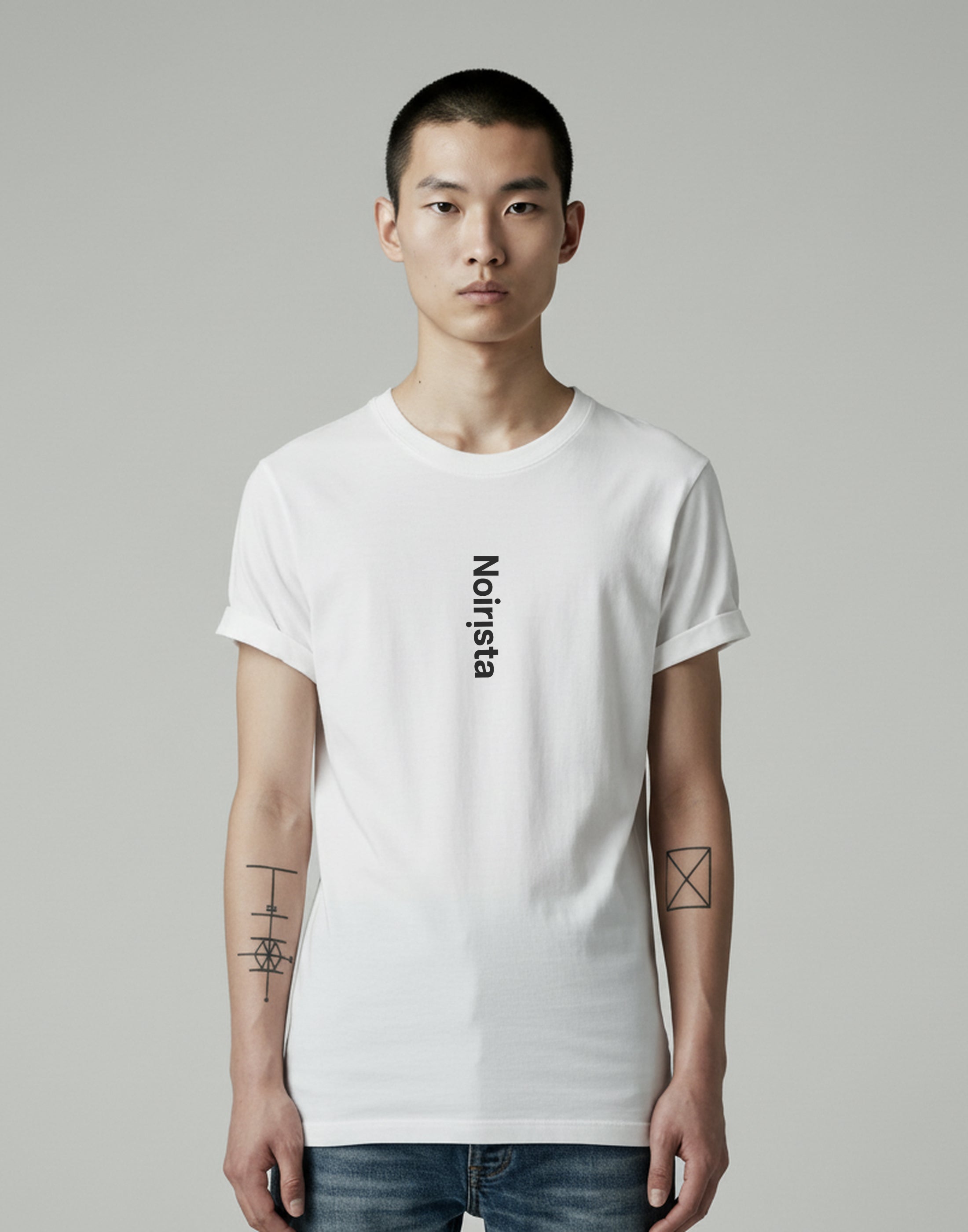 Noirista T White